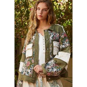 POL Vintage Washed Multi Print Color Block Jacket in Olive/Cream Size L